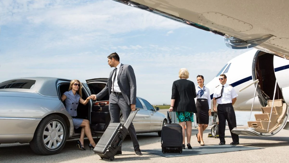Flying Privately to Super Bowl? Major Private Jet Firms Tell Us What to Expect This Weekend